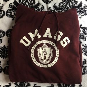 UMass Amherst Hooded Maroon Sweatshirt ❤️